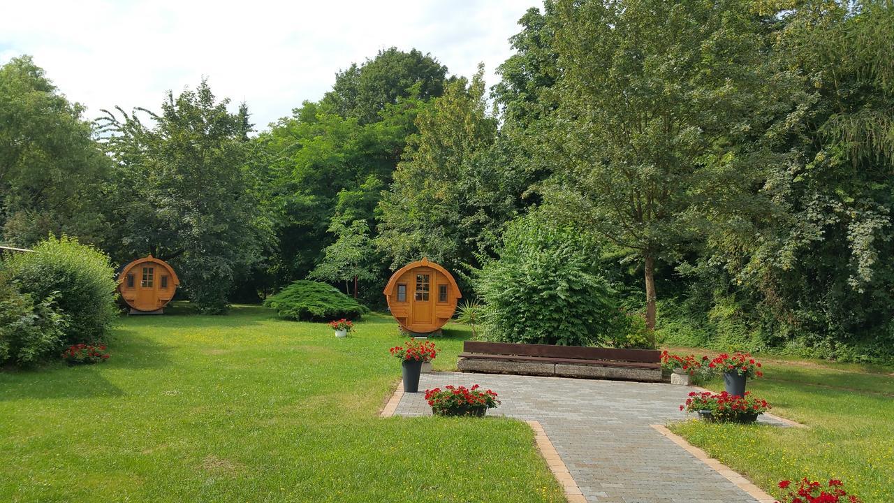 Winzerhof Spengler Casa de hóspedes Kulsheim Exterior foto